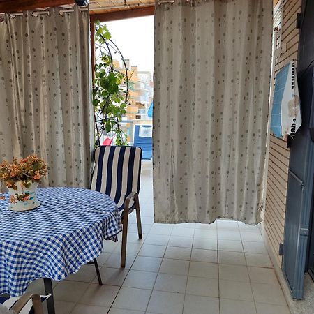 Habitacion Familiar En Un Atico Con Gran Terraza Y,Cocina ,En La Playa Burriana Kültér fotó