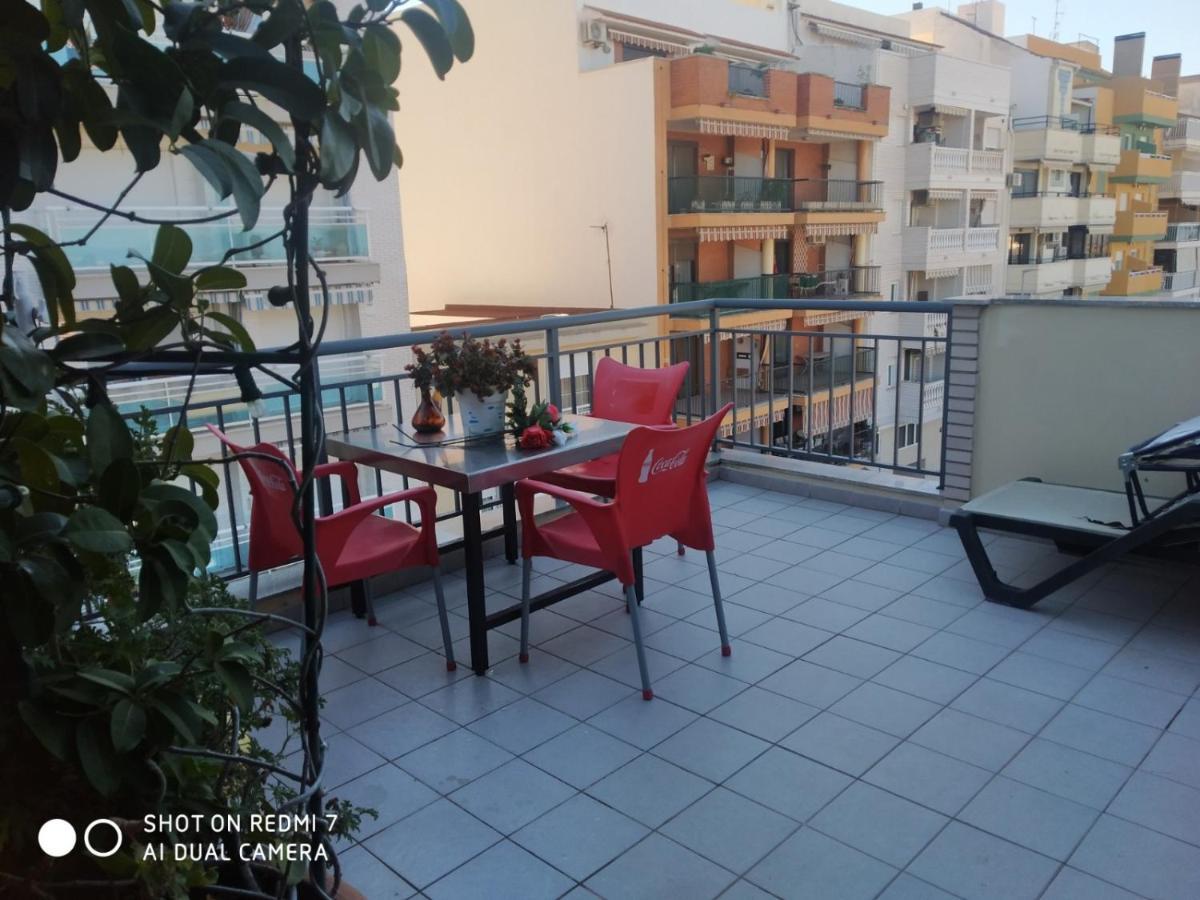 Habitacion Familiar En Un Atico Con Gran Terraza Y,Cocina ,En La Playa Burriana Kültér fotó